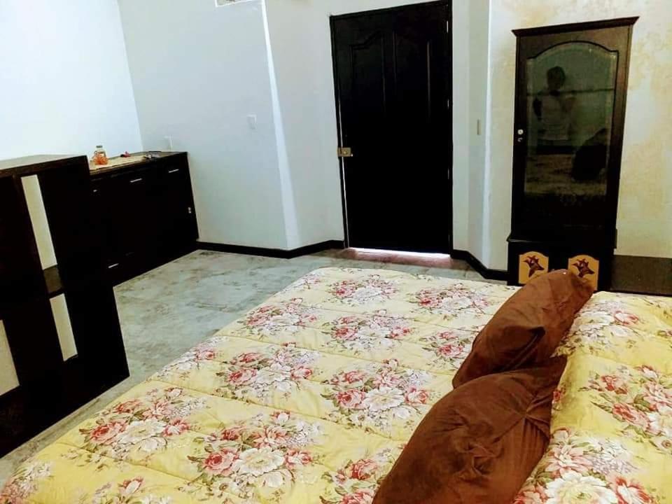 Отель Casa Shalom Oaxaca Экстерьер фото