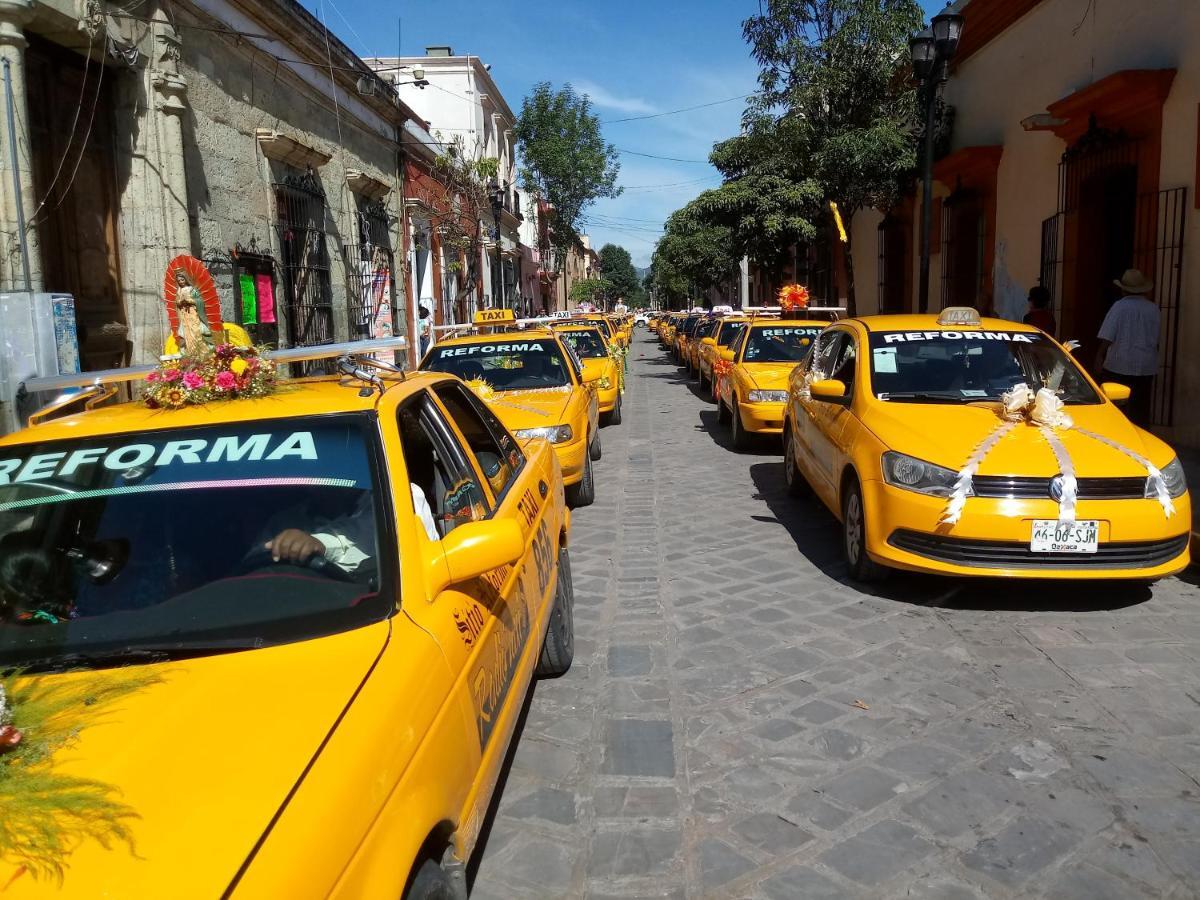 Отель Casa Shalom Oaxaca Экстерьер фото